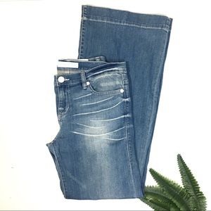 Rock & Republic Ace Wide Leg Light Wash Boho Jeans